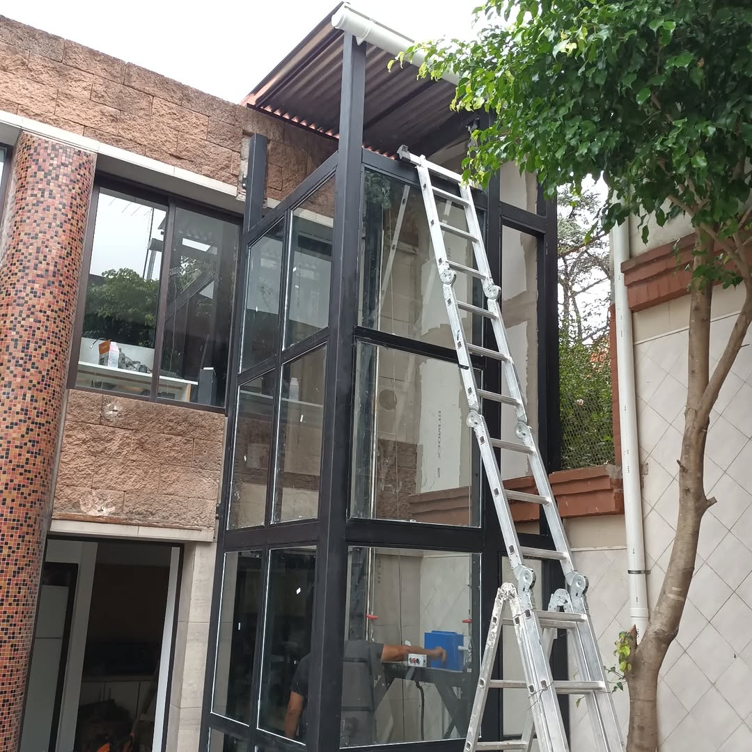 Ampliación vertical en steel frame con cerramientos vidriados — GYG Soluciones Constructivas, Buenos Aires